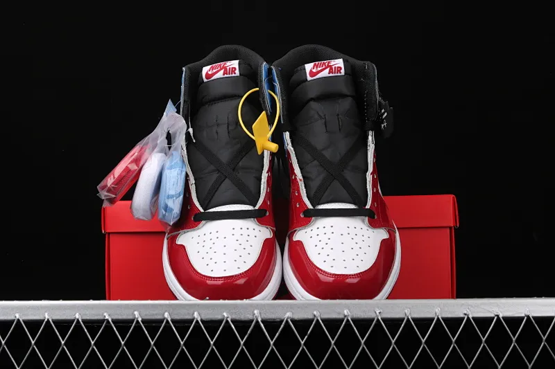 All categories Air Jordan Jordan series basketball shoes Air Jordan 1 High Air Jordan 1 "Fearless" AJ1 Joe 1 high top red and blue patent leather CK5666-100